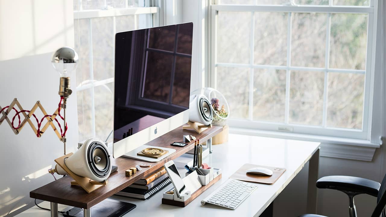 Ugmonk workstation with iMac